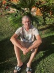 Oleg, 48, Yekaterinburg
