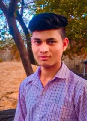Vivek Kurmi, 21, India, Indore