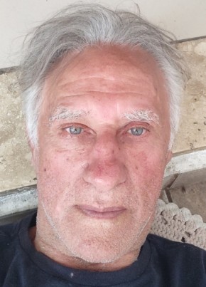 Enir frrire из São José dos Campos 73 года