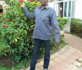 Salifo, 47 лет, Ouagadougou
