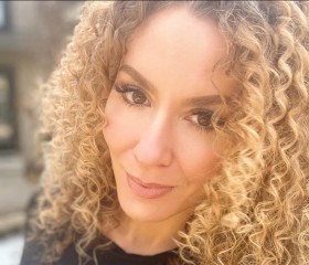 Eugenia, 40, Boston