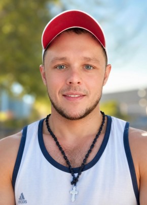 Максим из Сочи 37 лет