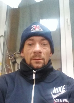 Илья, 34, Россия, Болотное