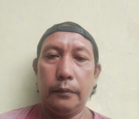 Ipoenk, 49, Jakarta
