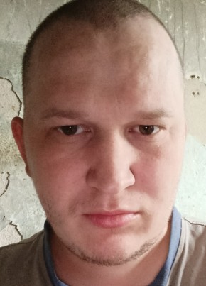 Илья из Магнитогорска 32 года
