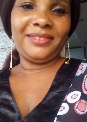 Favi o.nadia, 46, République du Bénin, Cotonou