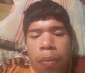 Carlos, 20, Asuncion