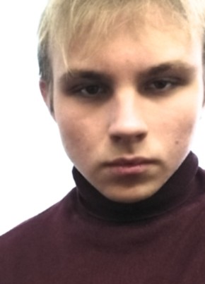 Pavel, 18, Belarus, Navapolatsk