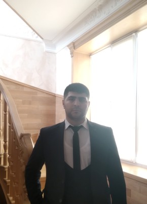 Агшин из Саратова 33 года