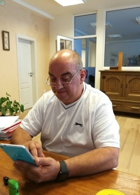 Румен, 55, Република България, София