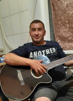 Виталий, 37, Россия, Кириши