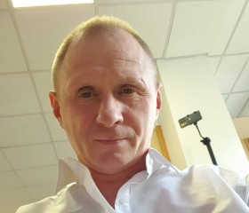 Mikas Orlovs, 45, Nijmegen