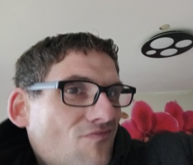 Sven, 25, Frankfurt am Main