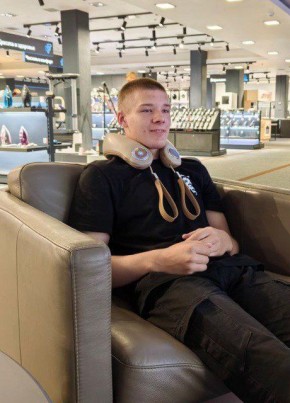 Кирилл Щенников из Судогды 19 лет