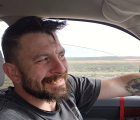 Rob, 37, Springfield (State of Oregon)