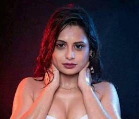 Anna May, 28, Par Naogaon