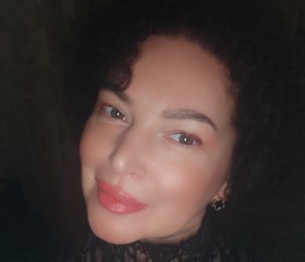 Nataliya, 47, Saint Petersburg