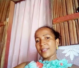 SORAYA, 42 года, Antananarivo