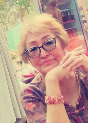 Lena, 59, Russia, Saint Petersburg