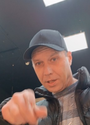 Sergey, 44, Russia, Saint Petersburg