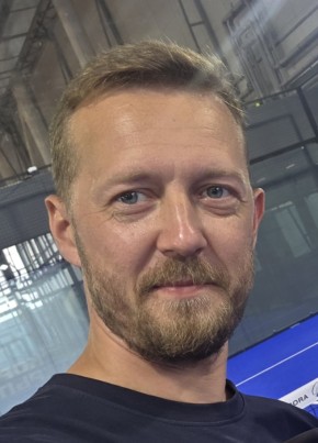 Кирилл из Санкт-Петербурга 42 года