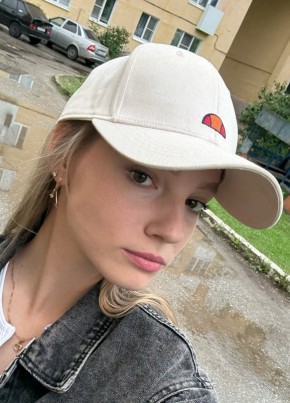 Полина из Рязани 22 года