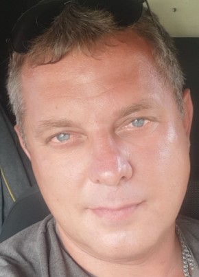 Юрий из Киева 46 лет