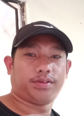 Jhey ron Atienza, 37, Pilipinas, Lungsod ng San Pablo