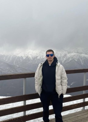 Кирилл из Москвы 32 года