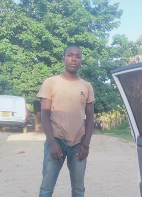 Peter из Mombasa 31 год