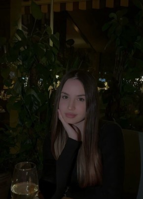 Карина, 22, Россия, Санкт-Петербург