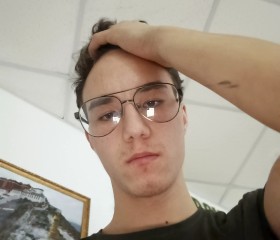 Karim, 20, Abakan