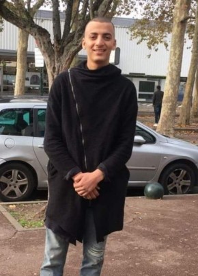 Mounirhattay, 20, République Française, Viry-Châtillon