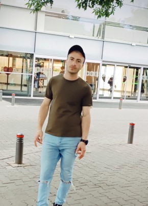 Lasha из Ozorków 32 года