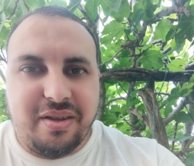 Kada, 35, Laghouat