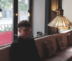 Timofey, 20, Yekaterinburg