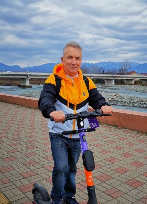 Александр, 65, Россия, Дзержинский