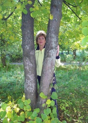 Марина, 62, Россия, Северск