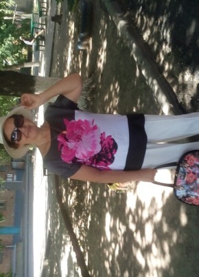 Елена, 68, Россия, Сочи