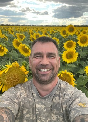 ДМИТРИЙ из Волгограда 47 лет