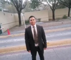 Daniel, 26, Monterrey
