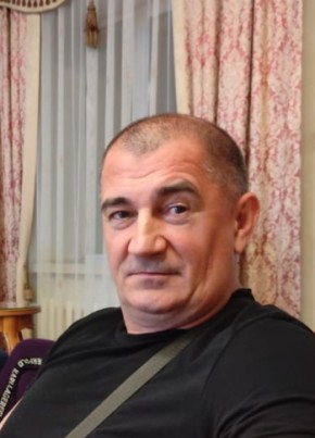 Игорь из Новокузнецка 52 года