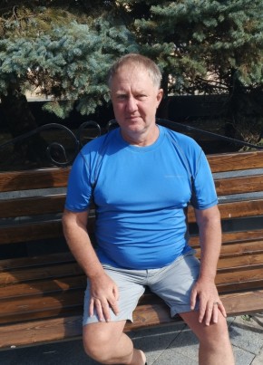 Андрей из Москвы 54 года