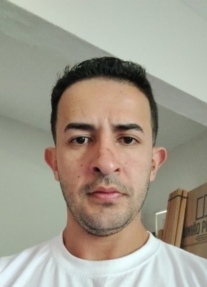 Eder, 29, República Federativa do Brasil, Itajubá
