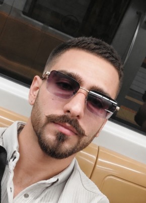 Bora из İstanbul 30 лет