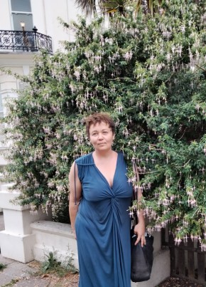 Julia, 51, United Kingdom, London