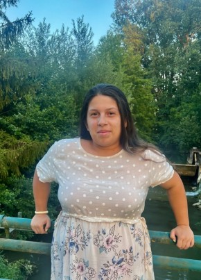 Léa из Paris 22 года
