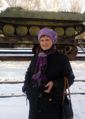 Елена, 61, Россия, Саратов
