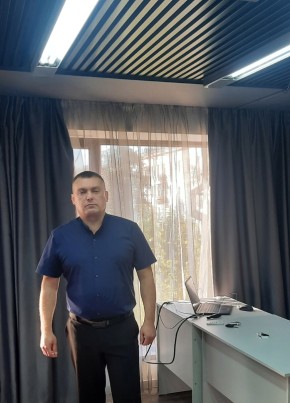 Юрий из Тюмени 44 года