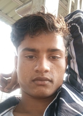 Khan bhai, 18, India, Siswā Bāzār